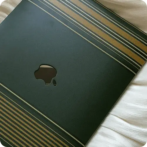 Green Somali stripe pattern hard case for MacBook