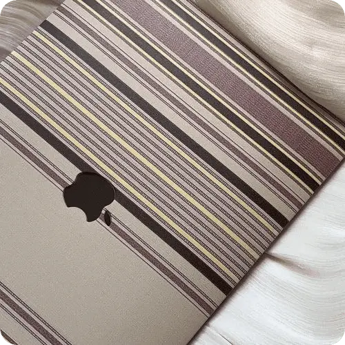 Beige Somali stripe pattern hard case for MacBook